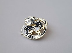Pin Drake (svart,/vit)