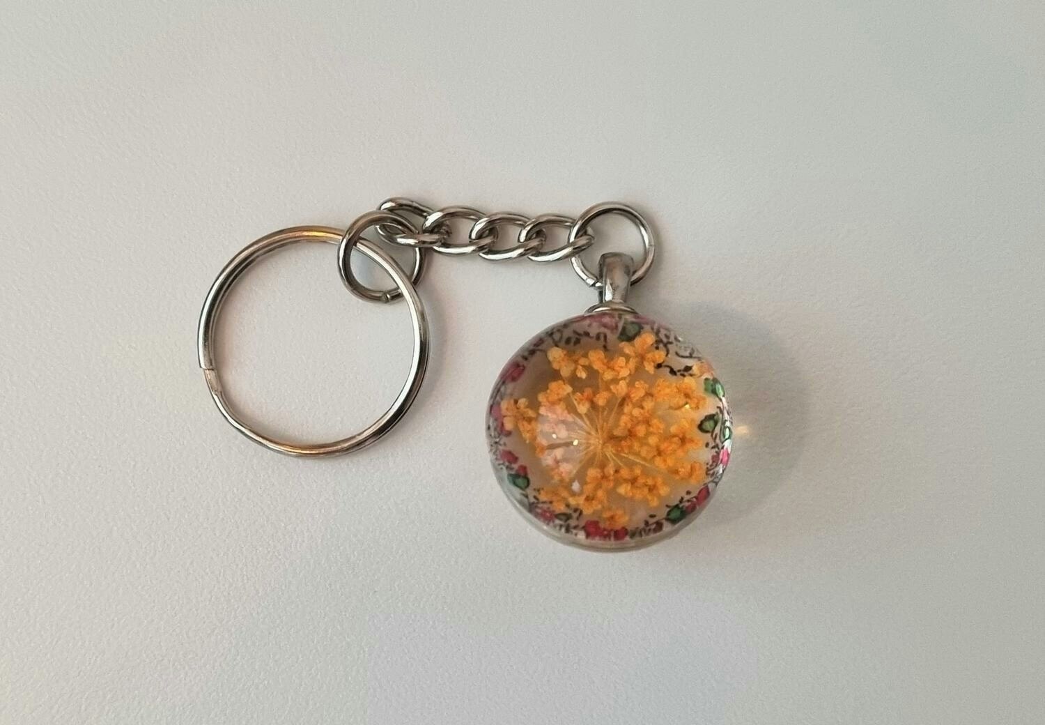 Nyckelring Glaskula glasboll med torkad blomma (Orange)