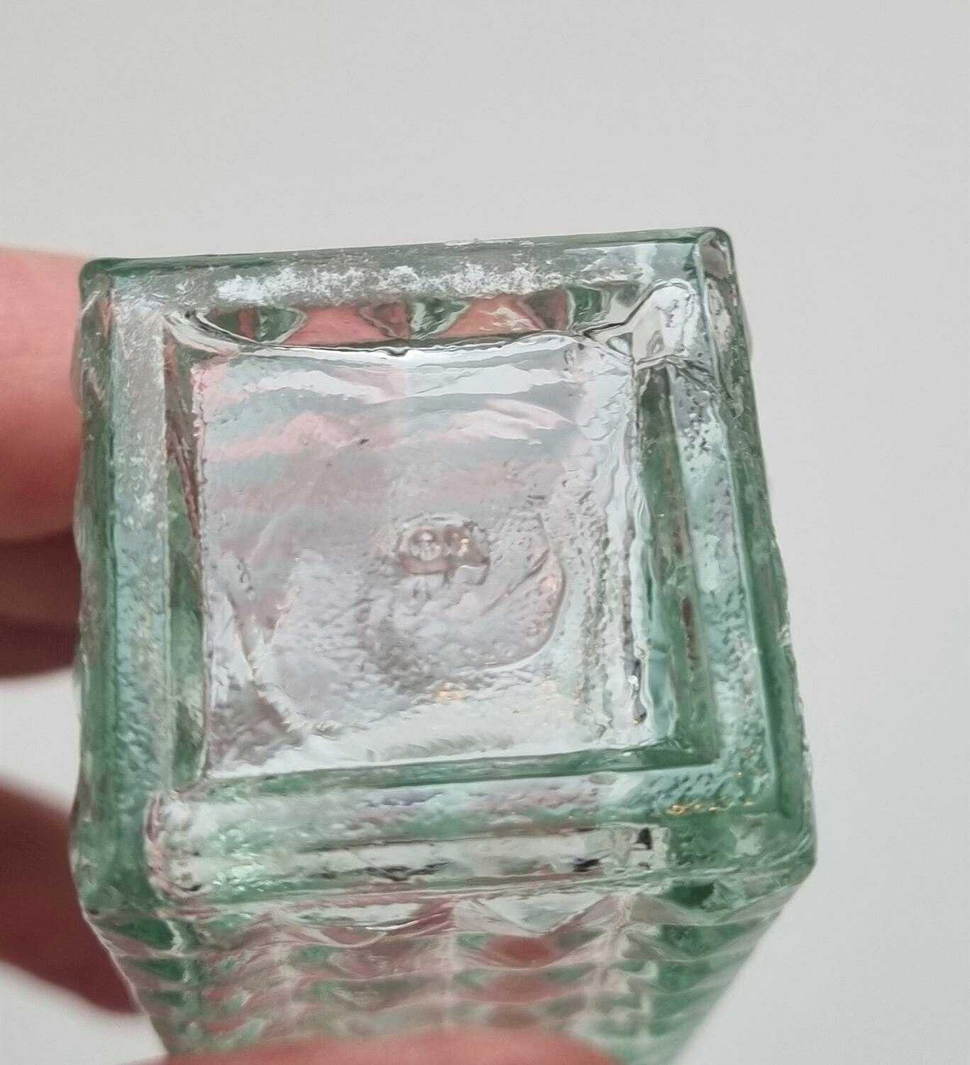 1 st Glasflaska med kork (10,6 x 3 cm, 83 gram)
