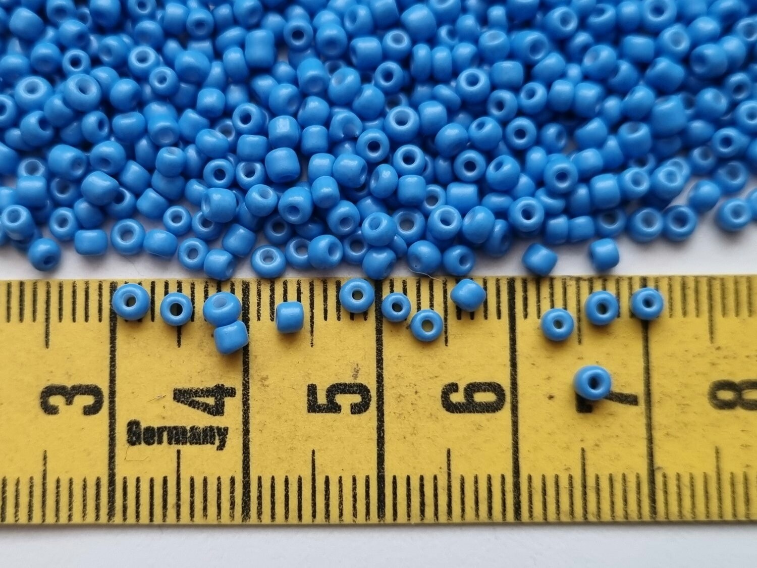 1000 små pärlor, fröpärlor, glaspärlor (2 mm) - Blå