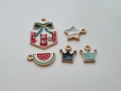 5 st Berlocker Charms (julklapp, stjärna, kungakronor och melon)