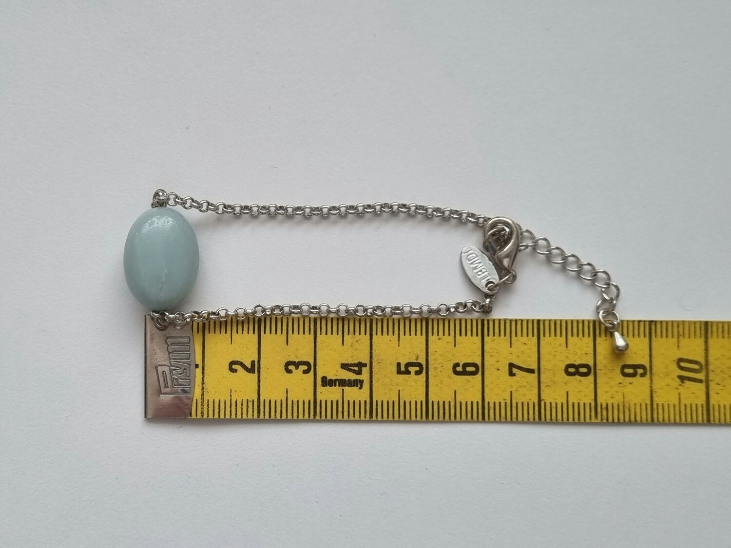 Armband med en turkos sten