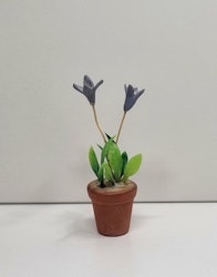 Blomma i kruka. Miniatyr för dockskåp, tittskåp med mera