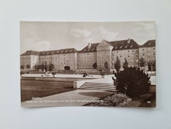 Vykort Stettin, Blick von der Quistorpaue auf das Prov. Verwaltungsgebäude