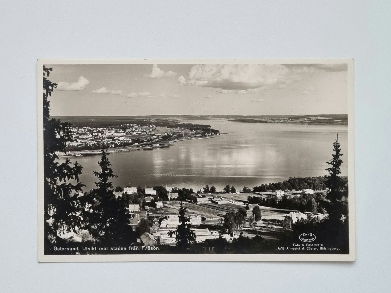 Vykort Östersund Utsikt mot staden från Frösön.