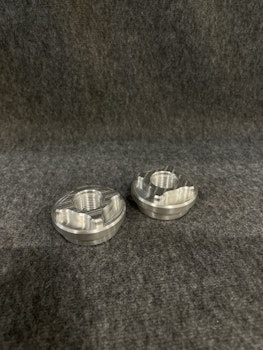 M104 Billet Vevhuspluggar Ventilkåpa