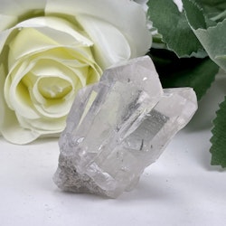 Bergkristall kluster med spetsar