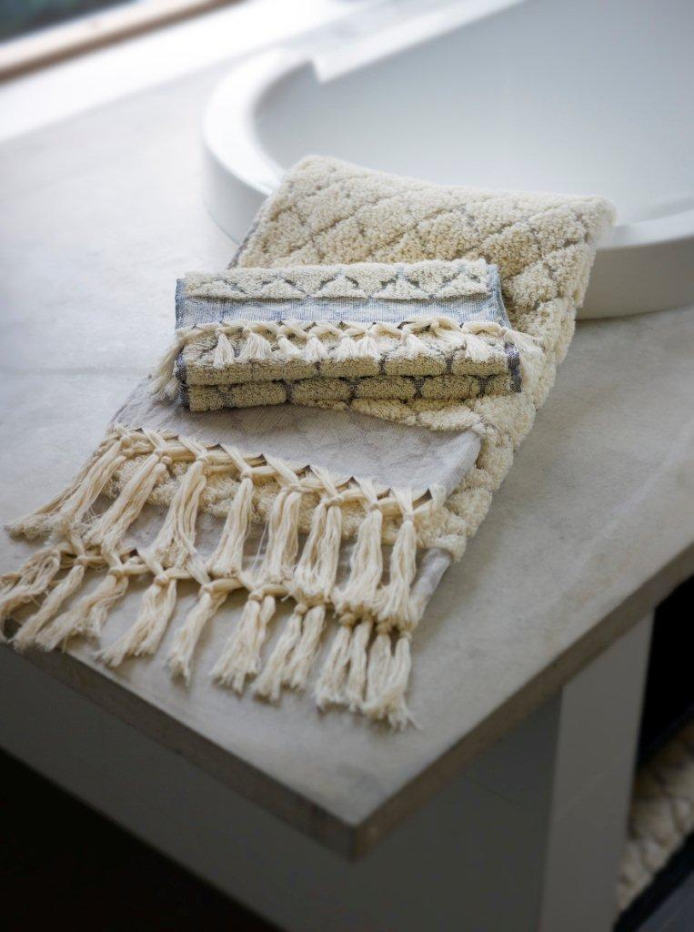 Bath Towel "Tile"