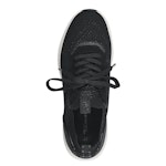 Svarta luftiga sneakers