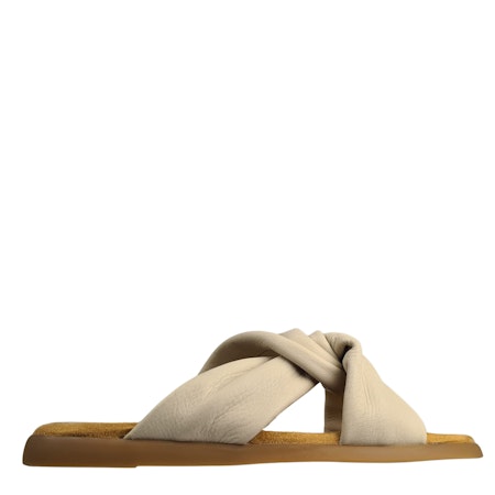 Krämvit sandal i läder från Unisa