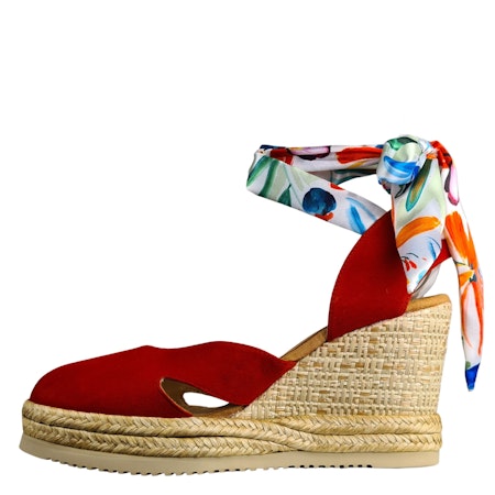 Röd espadrillo med färgstarkt band från Unisa