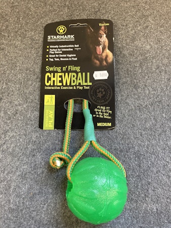Starmark Swing n' Fling Chewball M