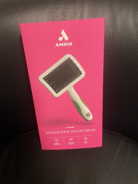 Andis Firm slicker brush karda M