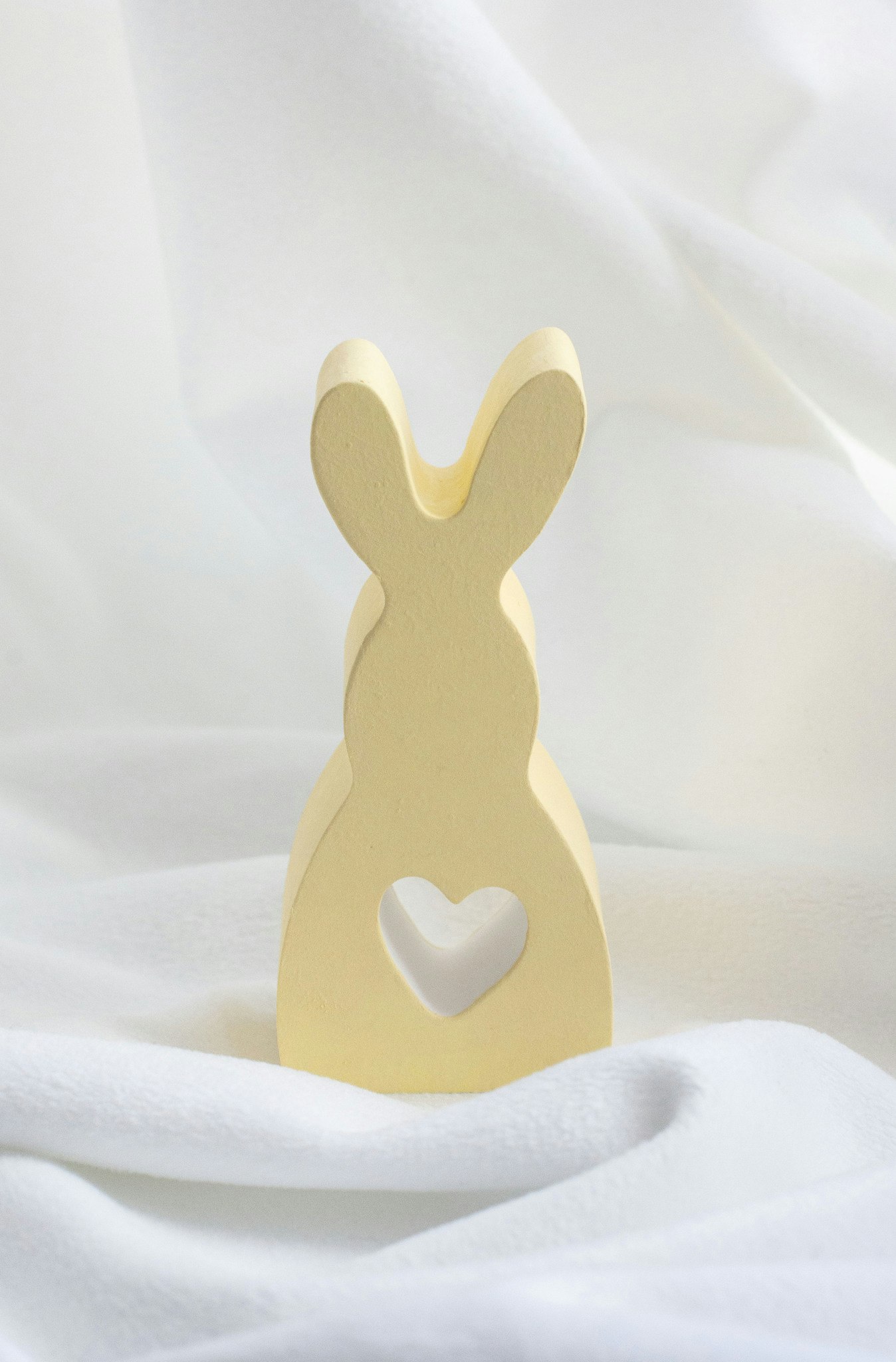 Dekoration - Gul kanin med hjärta S