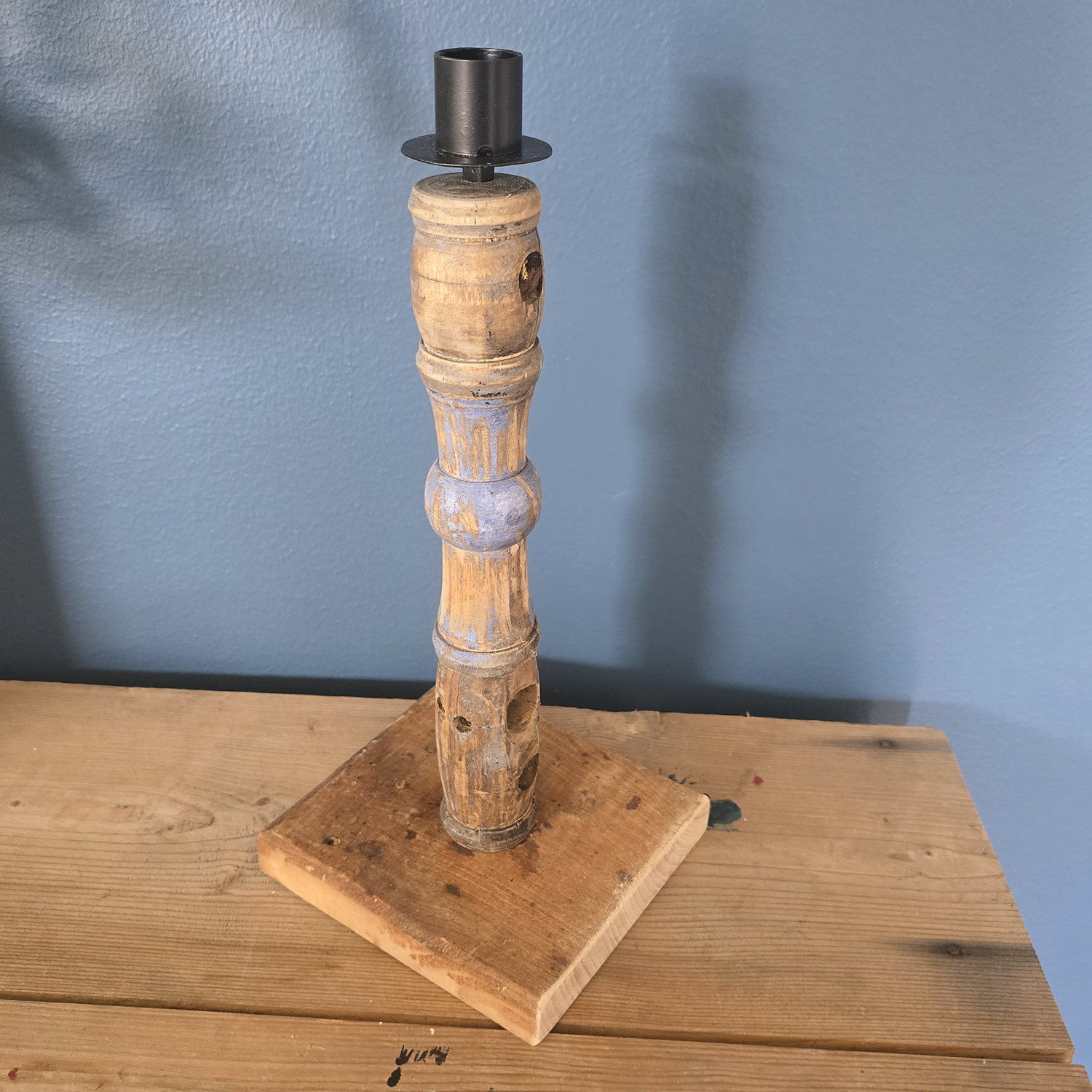 Unik ljusstake i vintage-stil - Handgjord av spinnrocksdelar, 32cm