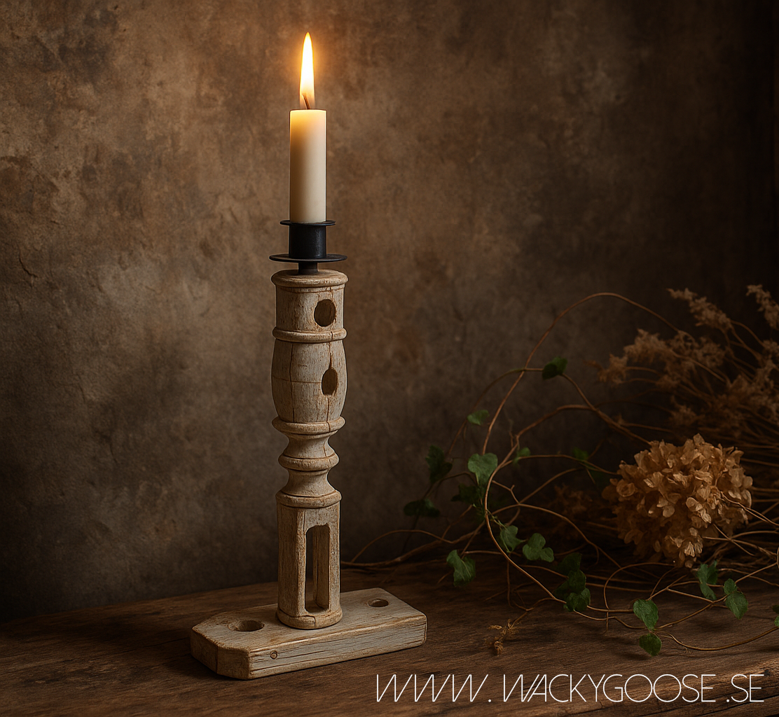 Unik ljusstake i vintage-stil - Handgjord av spinnrocksdelar, 35,5cm
