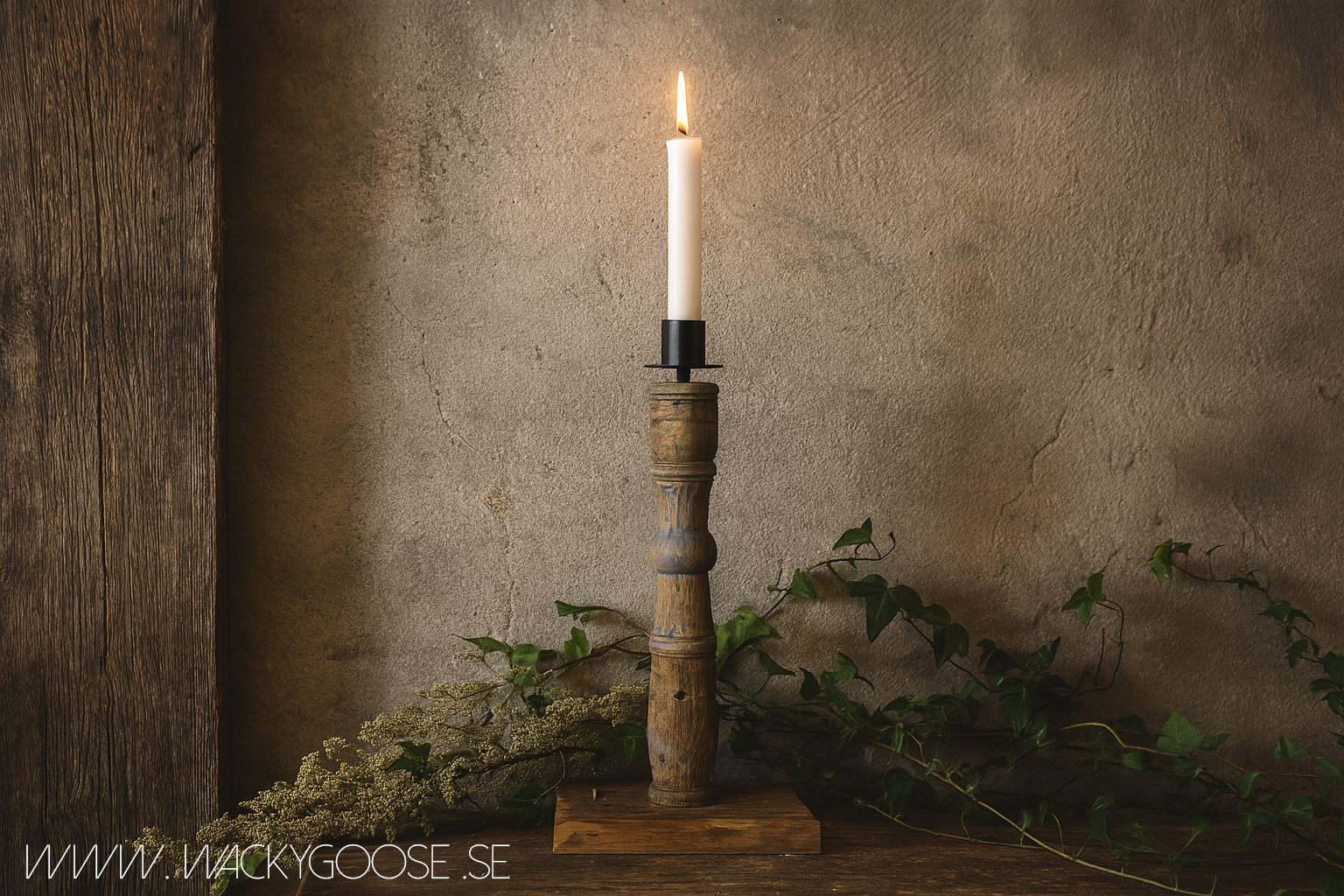 Unik ljusstake i vintage-stil - Handgjord av spinnrocksdelar, 32cm