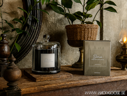 Doftljus med glaskupa, Liquorice & sandalwood