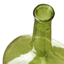 Munblåst vas av återbrukat glas, Grön
