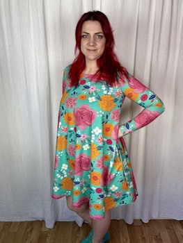 Feministkurbits Flow Dress