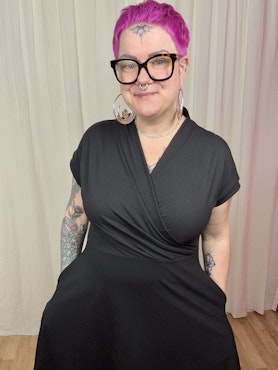 Feministkurbits Omlotten klänning