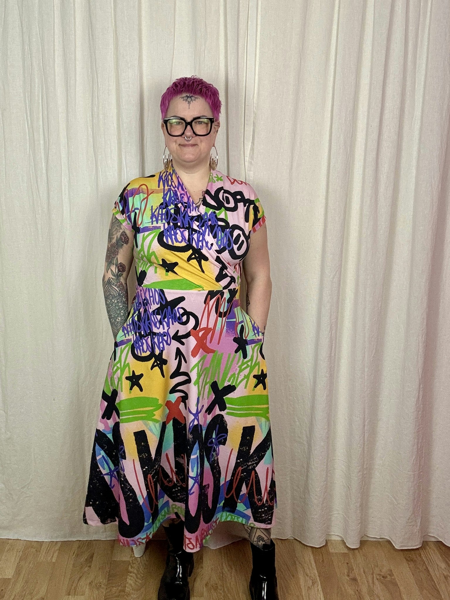 Feministkurbits Omlotten klänning