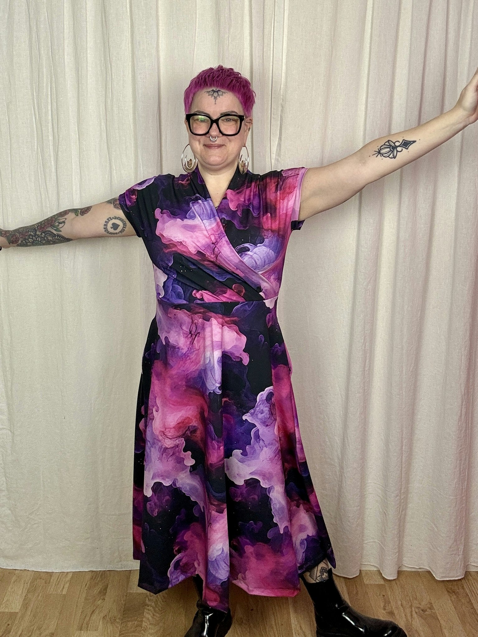 Feministkurbits Omlotten klänning