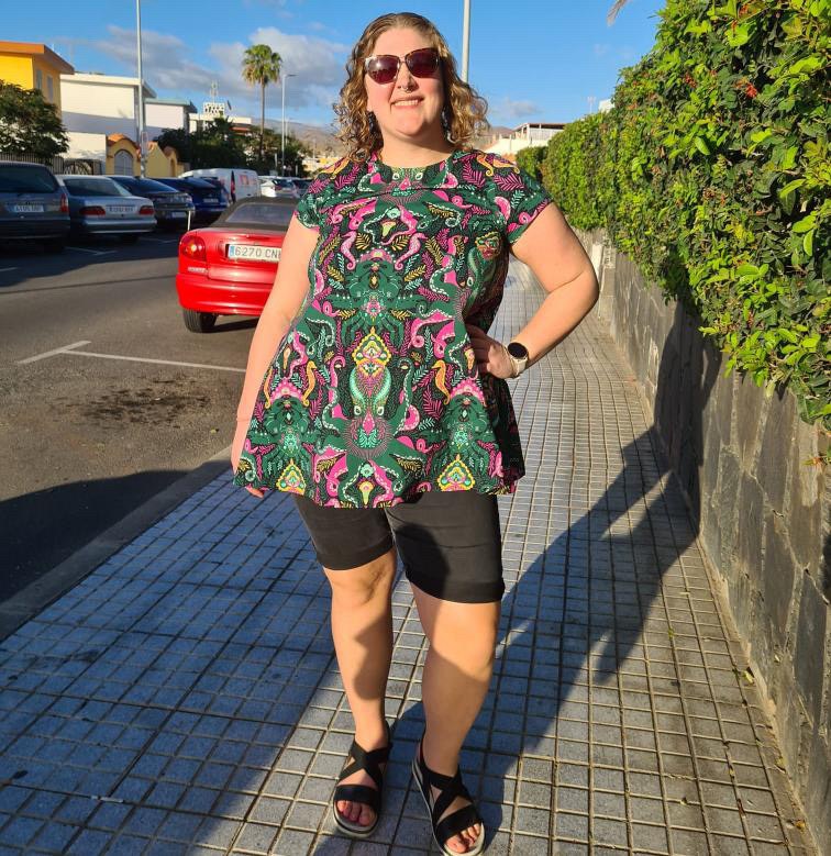 Feministkurbits Tunika