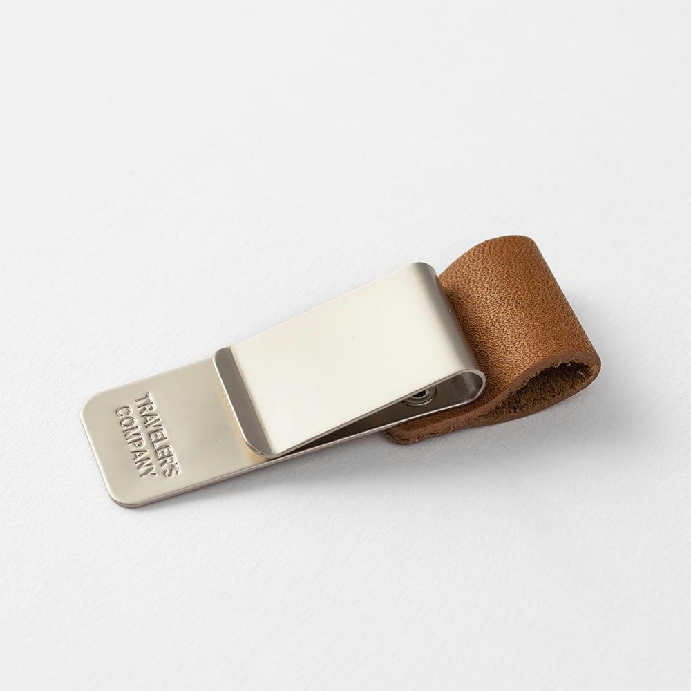 016. Penholder M Camel Traveler's Notebook