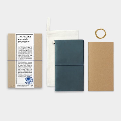TRAVELER'S Notebook Starter Kit - (Regular Size) Blue