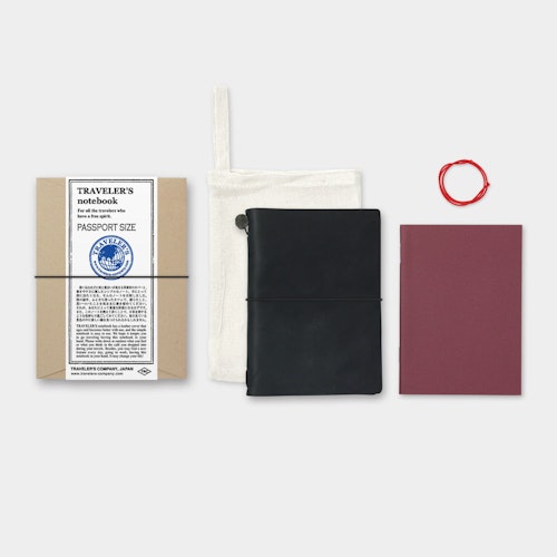 TRAVELER'S Notebook Starter Kit - (Passport Size) Black