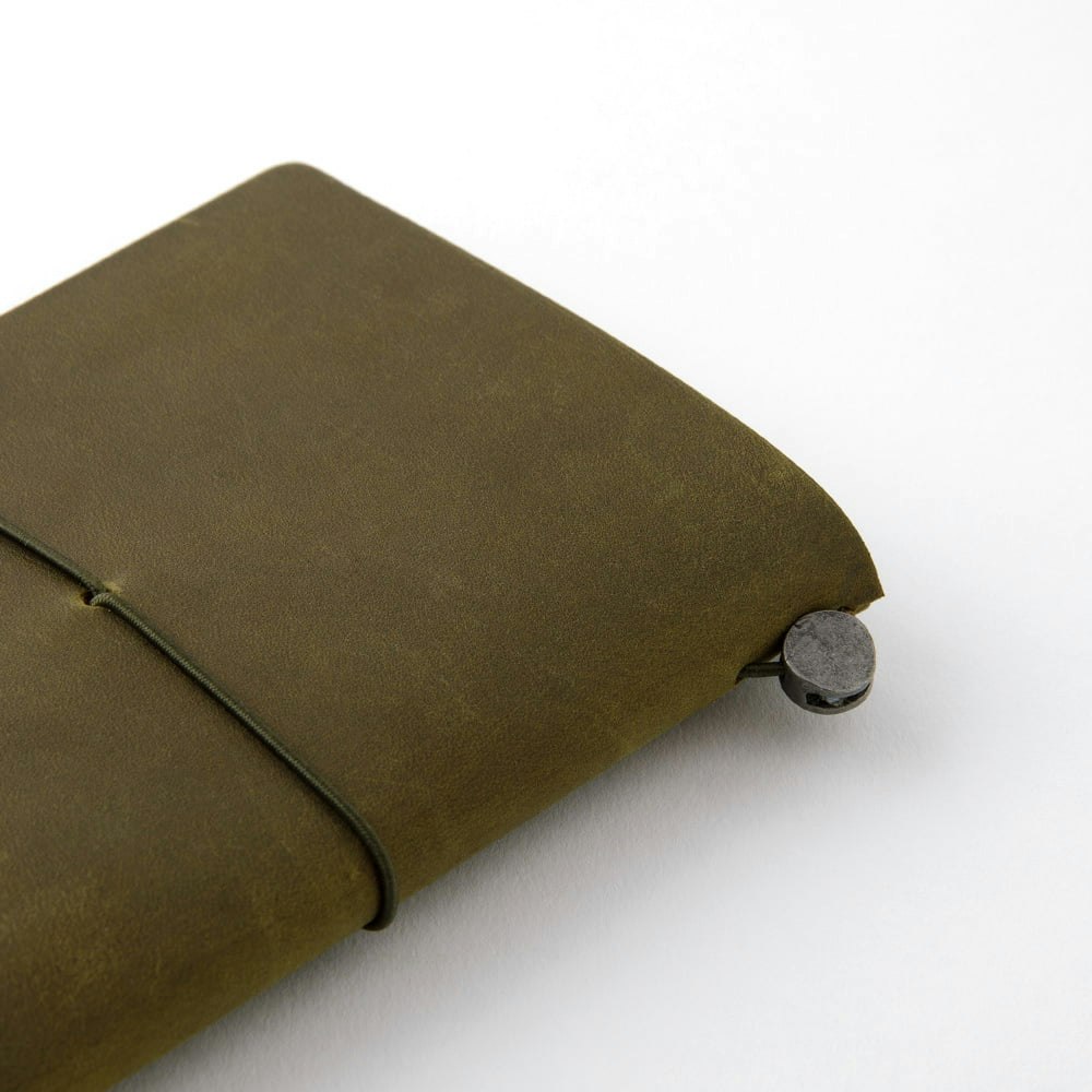 TRAVELER'S Notebook Startkit - (Passport Size) Olive