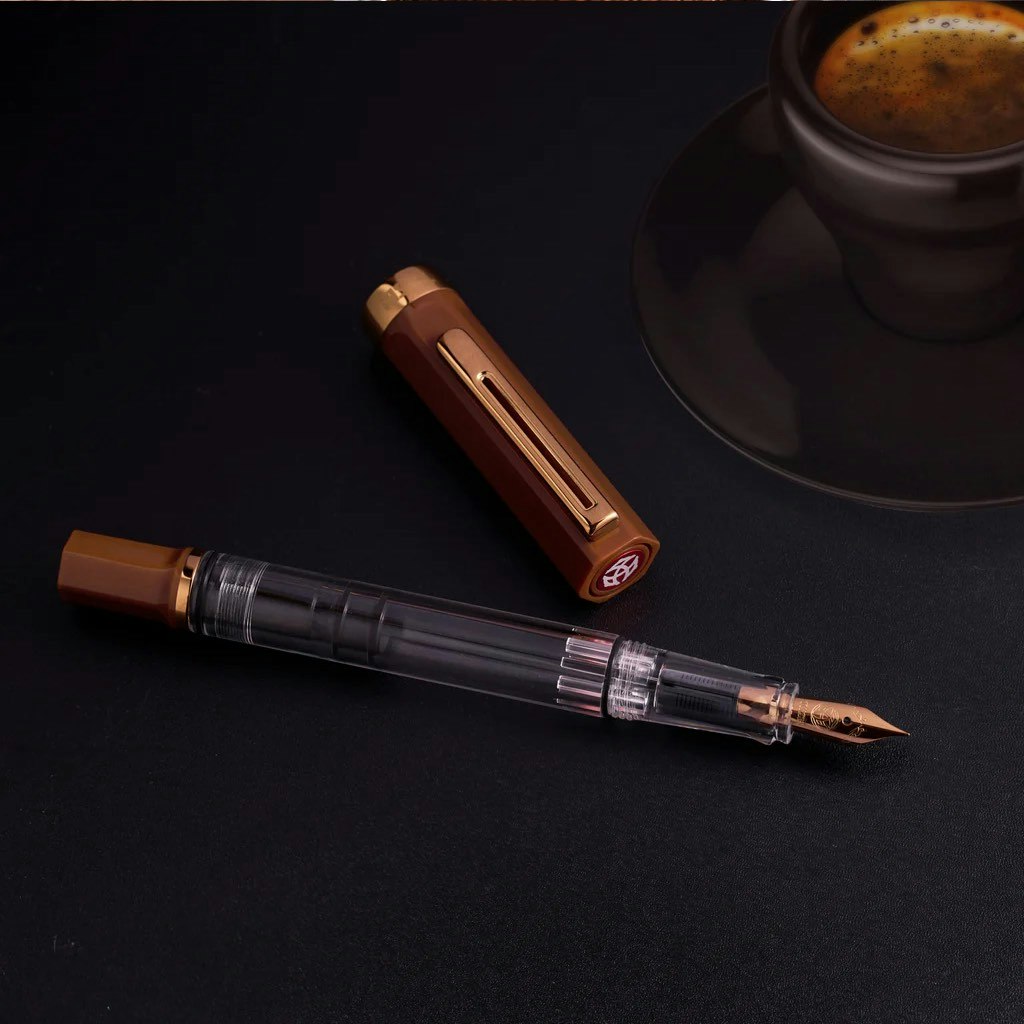Reservoarpenna TWSBI ECO Espresso Bronze