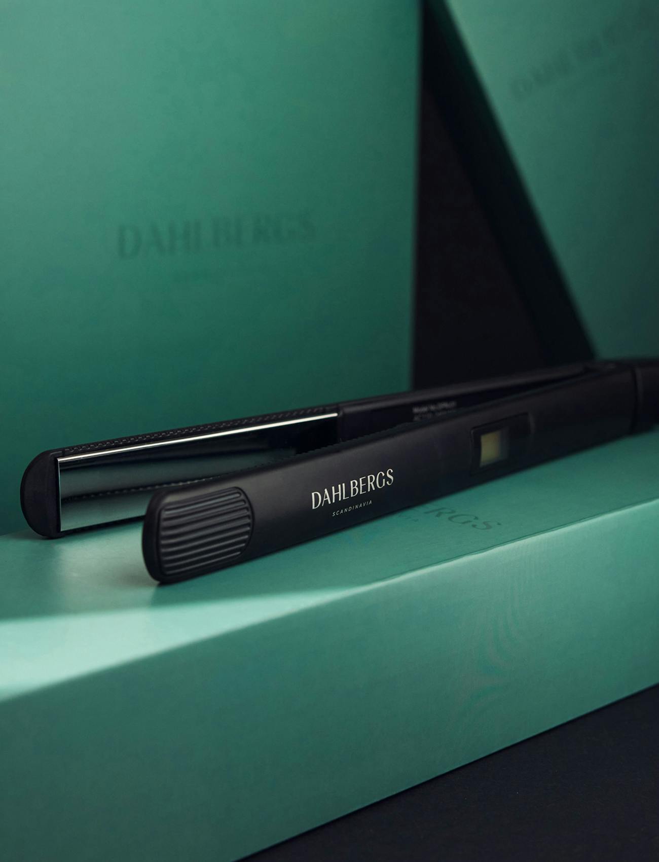 DAHLBERGS SCANDINAVIA STRAIGHTENER - MOLLIE BLACK