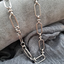 Halsband chain