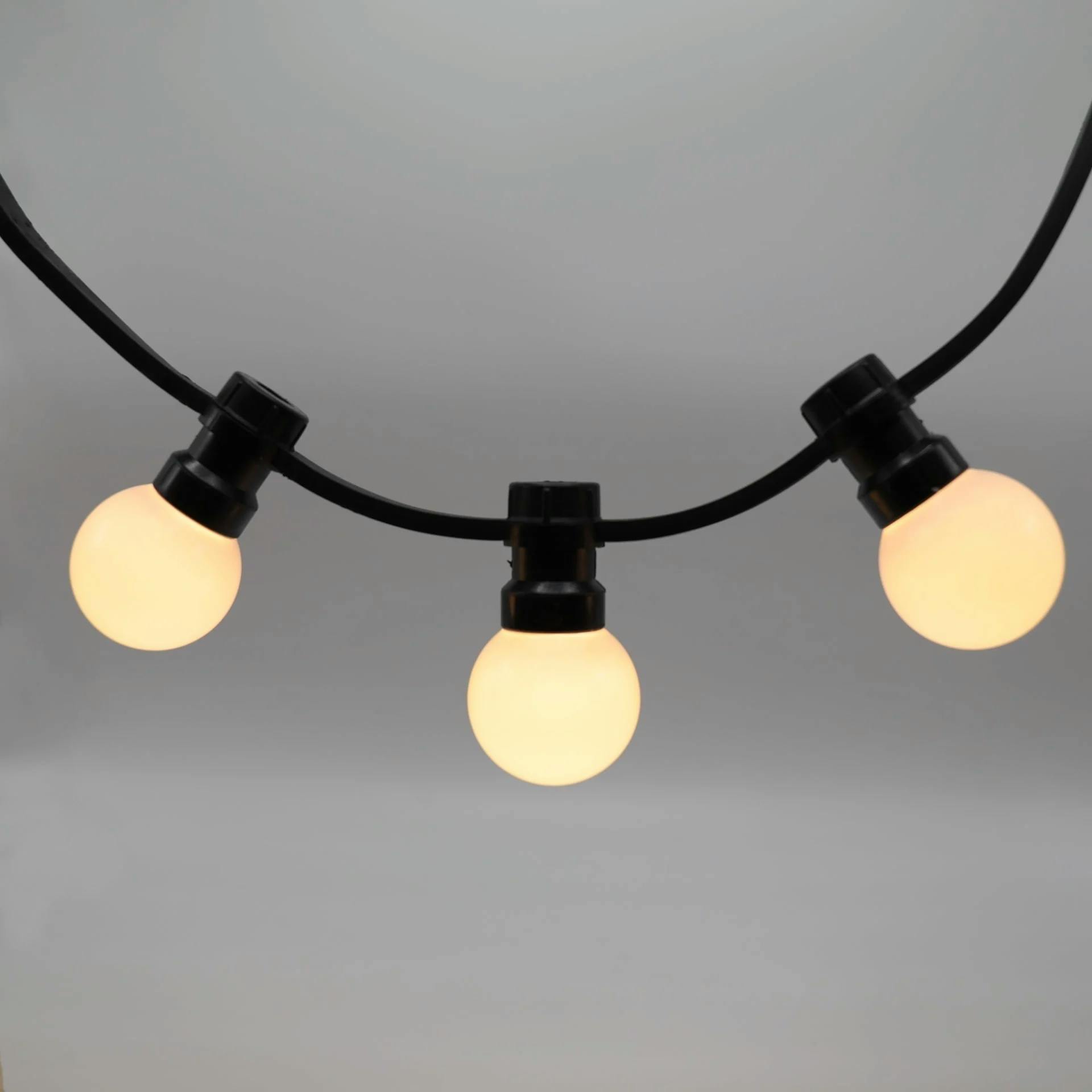 Lichterkette für den Außenbereich mit festen Lampen - milchiges Weiß  - 10m oder 25m - verlängerbar