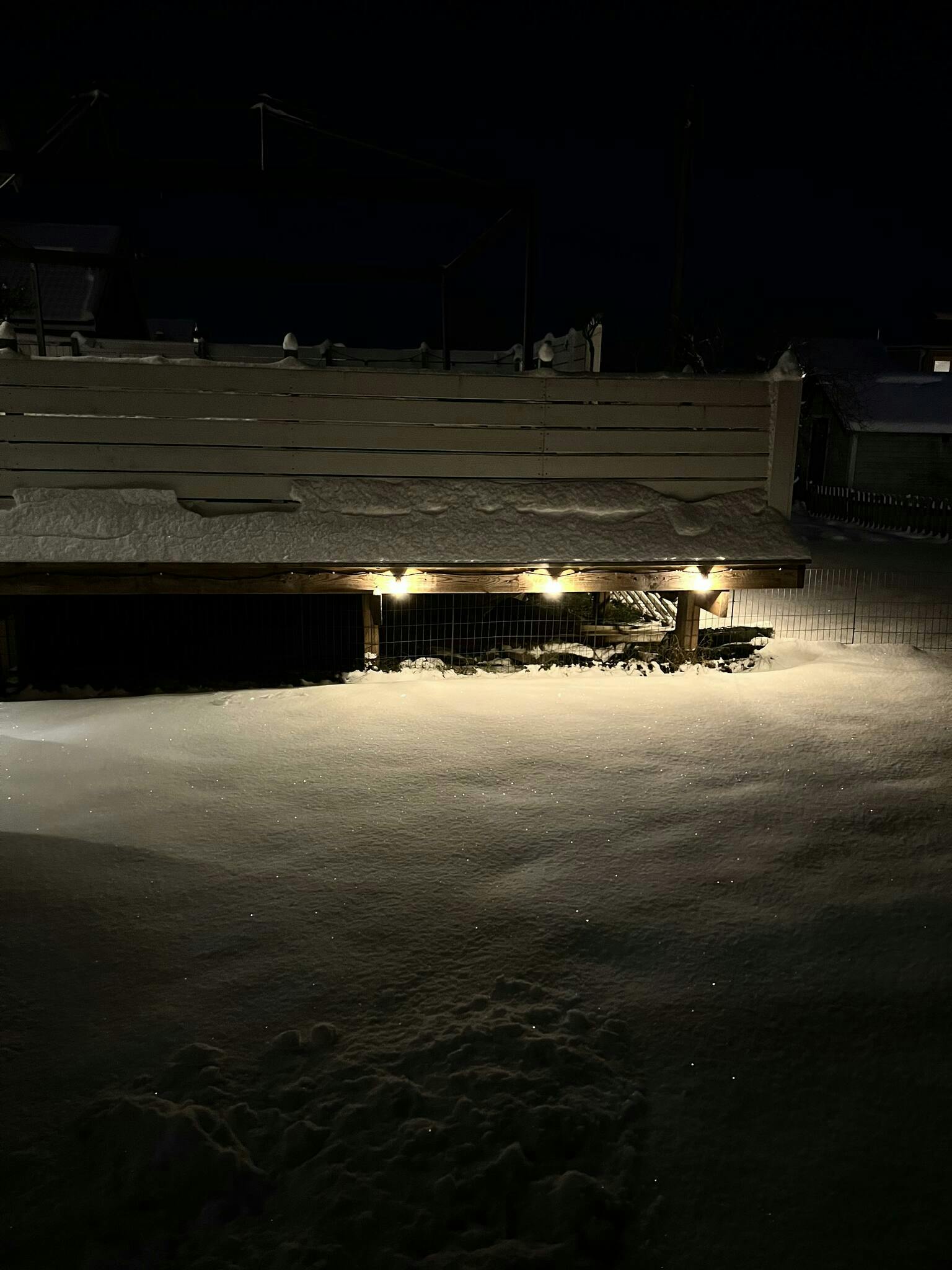 Girlanda świetlna na zewnątrz - Oświetlenie zewnętrzne 15-100 metrów z wymiennymi żarówkami LED E27