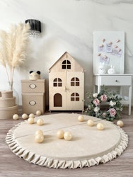 Monio lekmatta med volang velvet cream