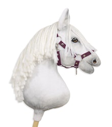 Stor grimma, Hobby Horse, Plommon