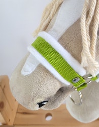 Stor grimma, Hobby Horse, lime med vit päls
