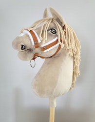 Stor grimma, Hobby Horse, ingefära med vit päls