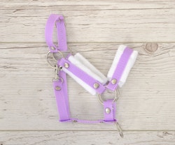Stor grimma, Hobby Horse, lila med vit päls