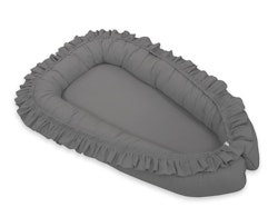 Babynest med volang Magic Loop pastel antracit
