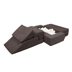 Meow barnsoffa och lekplats aesthetic med 100 bollar brun