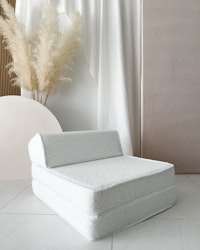 Fåtölj & soffa Monio boucle vit