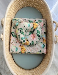 Bäddset med fyllning 77x77 cm Kanin med blommor