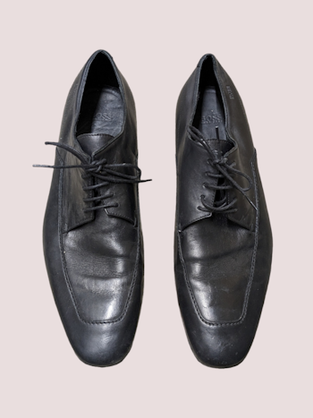 HUGO BOSS SKO STR.42.5