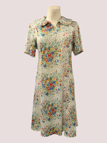 VINTAGE BLOMSTER KJOLE STR.42