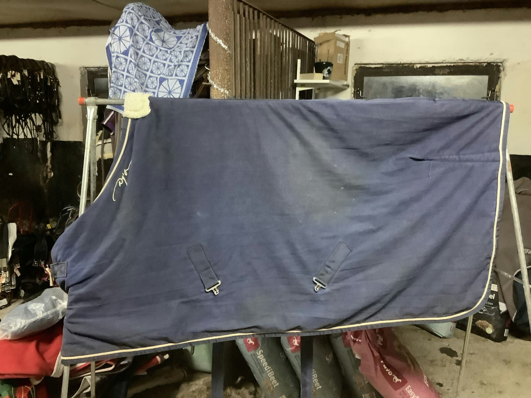 Dyon,stalltäcke,135 cm