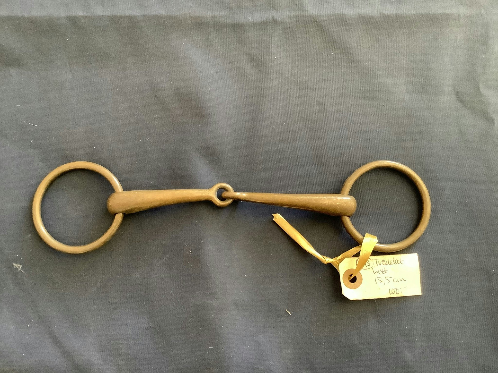 Tvådelat bett,mässing,15,5 cm